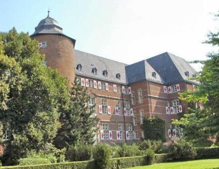 Hotel Bedburger Muehle Exterior photo